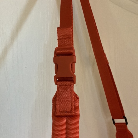 Lululemon All Hours Belt Bag Brick 114750428 - Picture 6 of 7